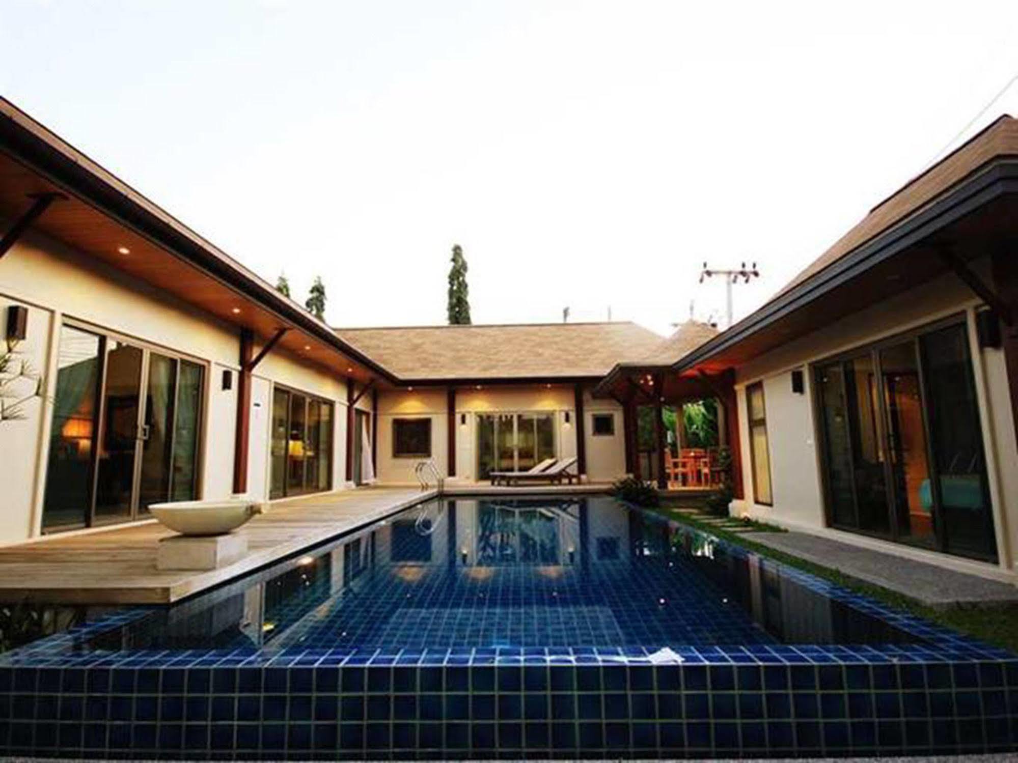 Two Villas Holiday Oriental Style Layan Beach Phuket Bagian luar foto