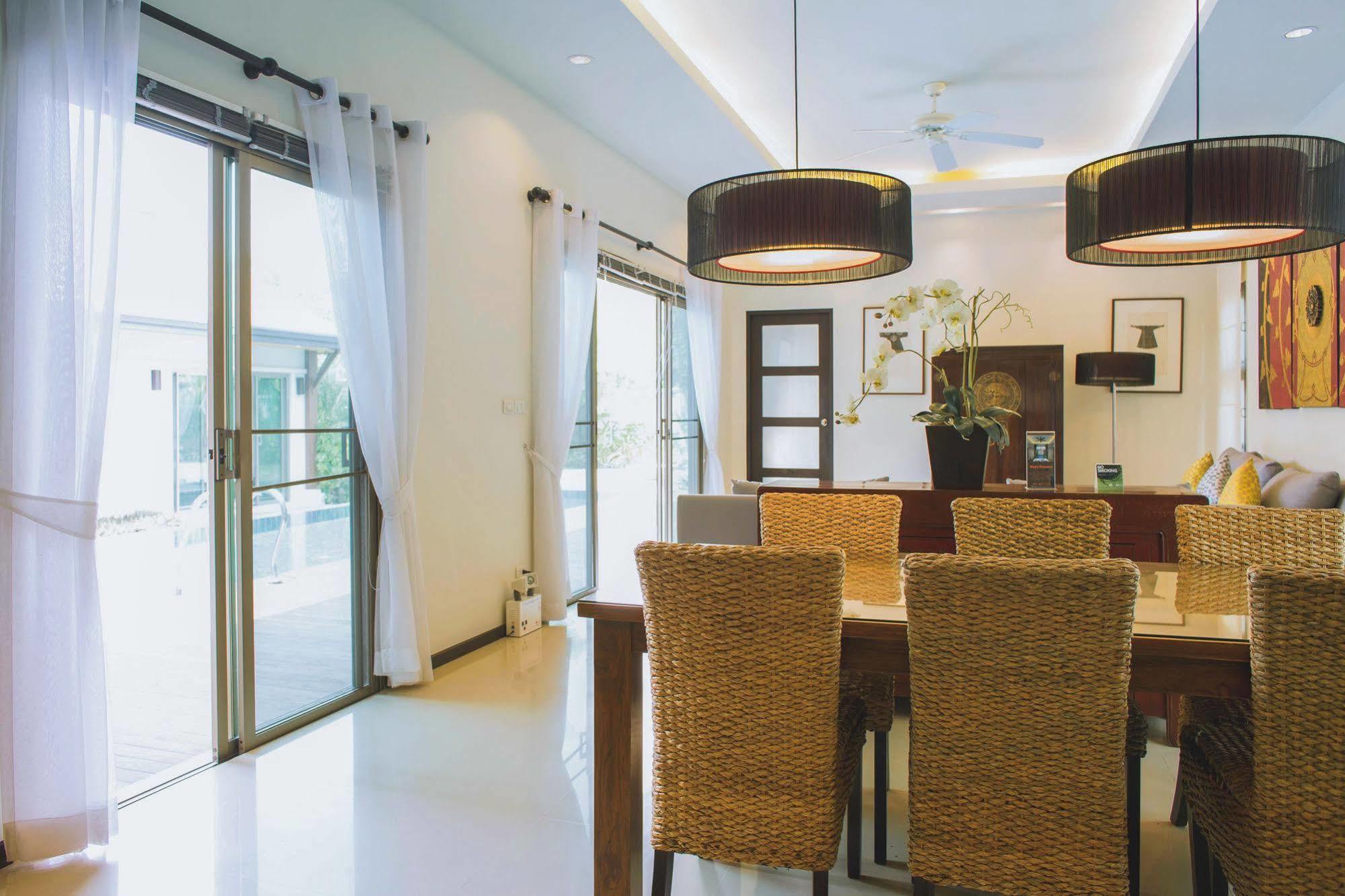 Two Villas Holiday Oriental Style Layan Beach Phuket Bagian luar foto